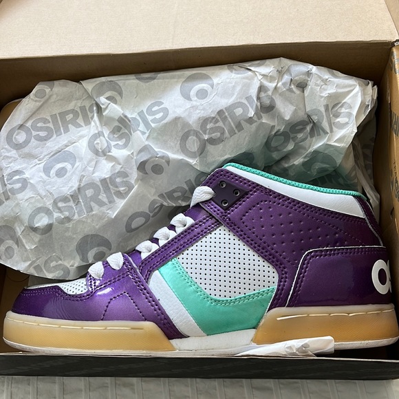 SOLD Osiris shoes NYC 83 Mid Girls SOLD - Picture 1 of 6